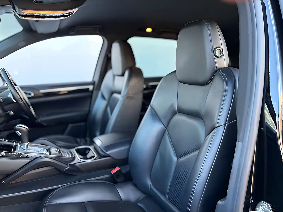 Used 2014 Porsche Cayenne S Black - Interior and Exterior details 18
