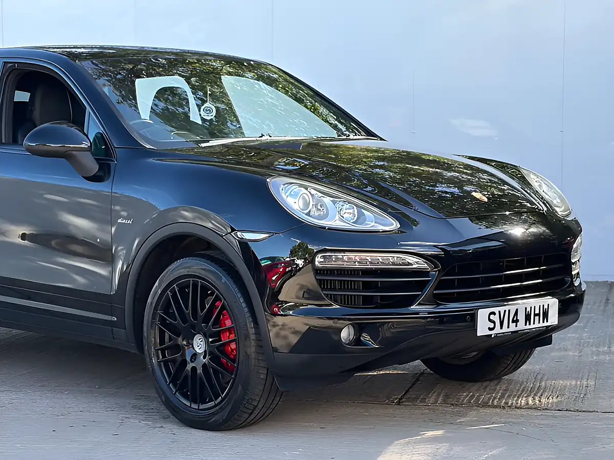 Used 2014 Porsche Cayenne S Black - Interior and Exterior details 3