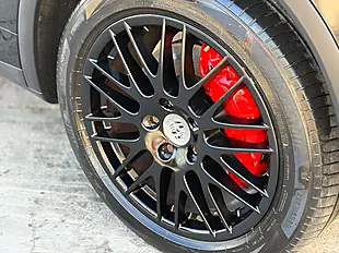 Used 2014 Porsche Cayenne S Black - Interior and Exterior details 6