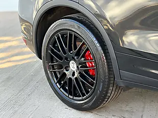 Used 2014 Porsche Cayenne S Black - Interior and Exterior details 8