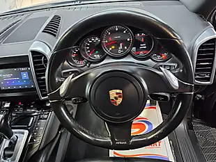 Used 2014 Porsche Cayenne Tiptronic 4WD Black - Interior and Exterior details 10
