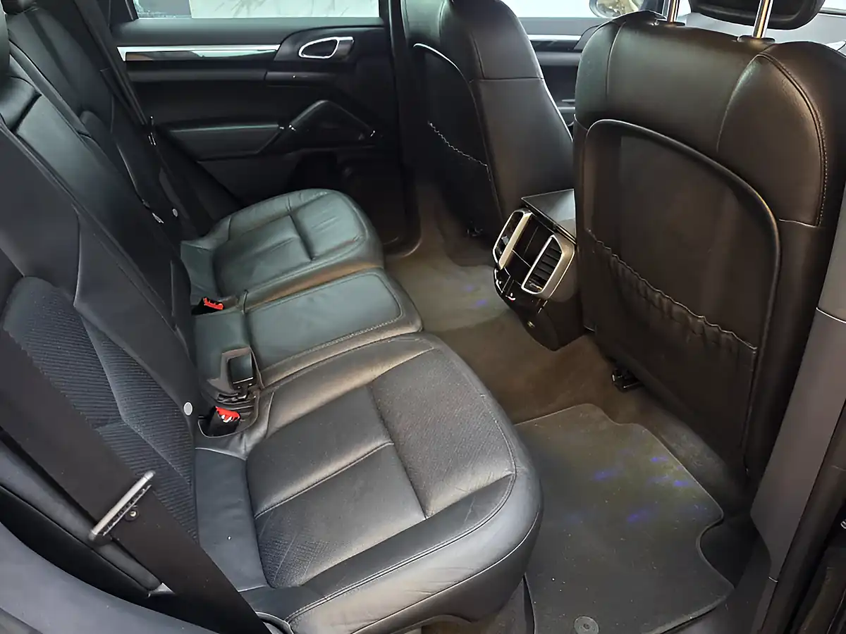 Used 2014 Porsche Cayenne Tiptronic 4WD Black - Interior and Exterior details 19
