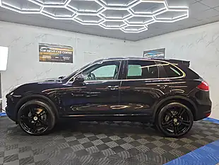Used 2014 Porsche Cayenne Tiptronic 4WD Black - Interior and Exterior details 7