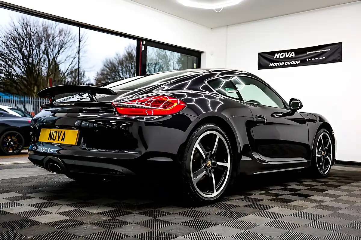 Used 2014 Porsche Cayman 981 Coupe Black - Interior and Exterior details 10