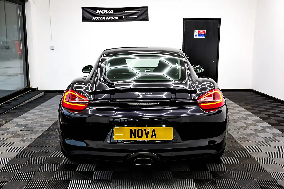 Used 2014 Porsche Cayman 981 Coupe Black - Interior and Exterior details 11