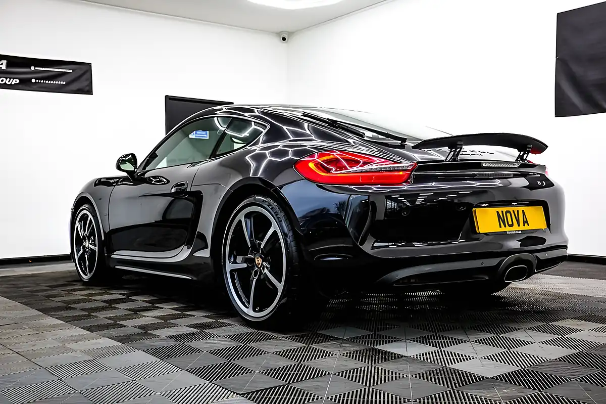 Used 2014 Porsche Cayman 981 Coupe Black - Interior and Exterior details 12