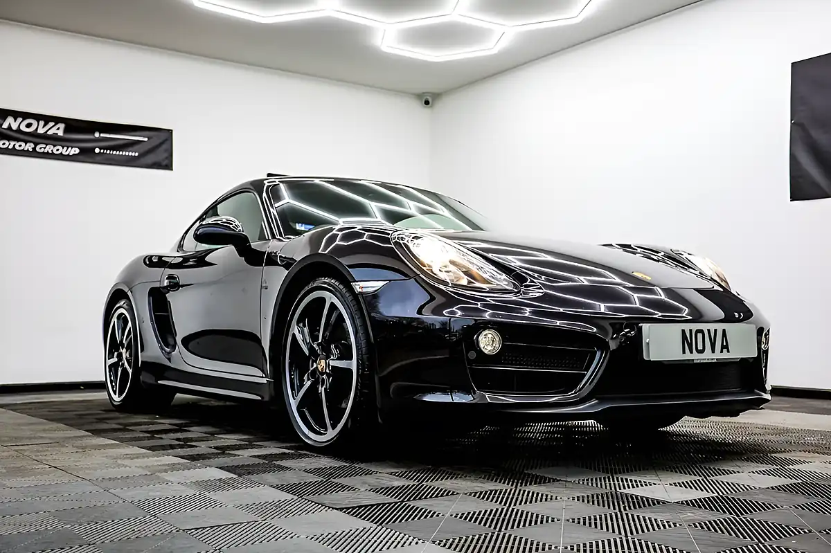 Used 2014 Porsche Cayman 981 Coupe Black - Interior and Exterior details 3