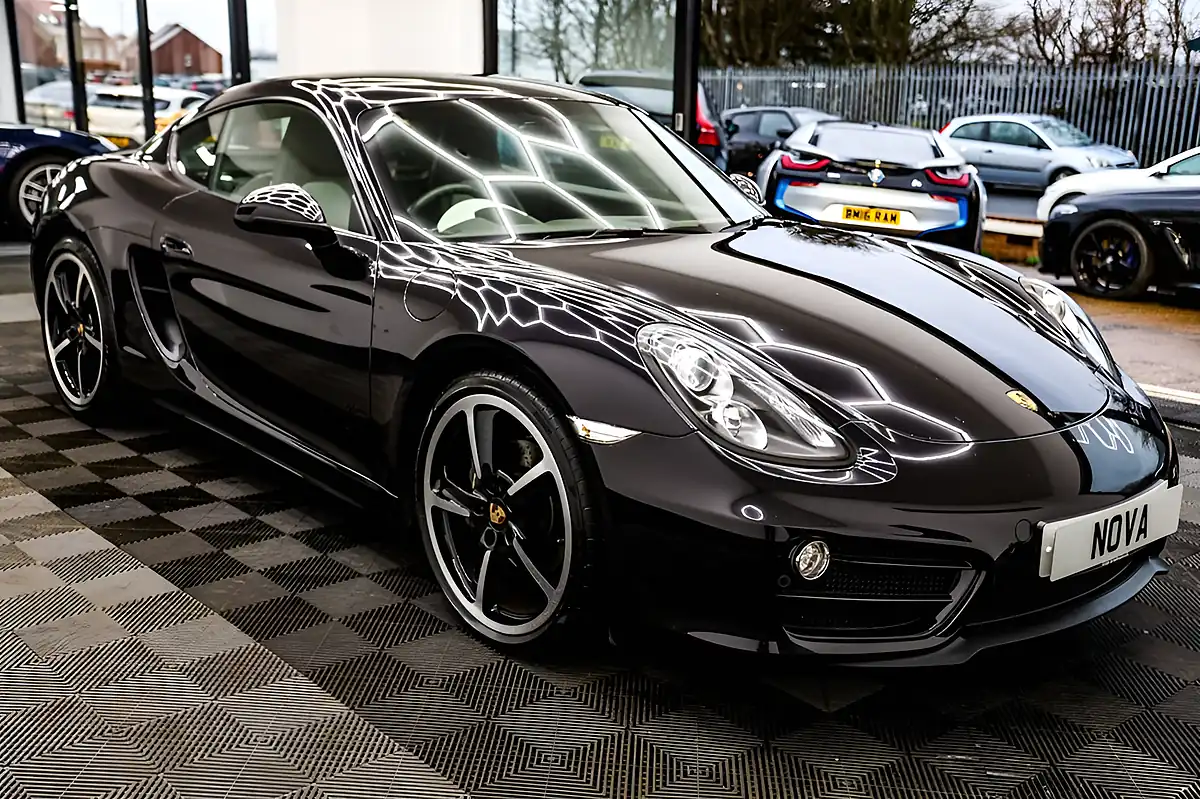 Used 2014 Porsche Cayman 981 Coupe Black - Interior and Exterior details 9