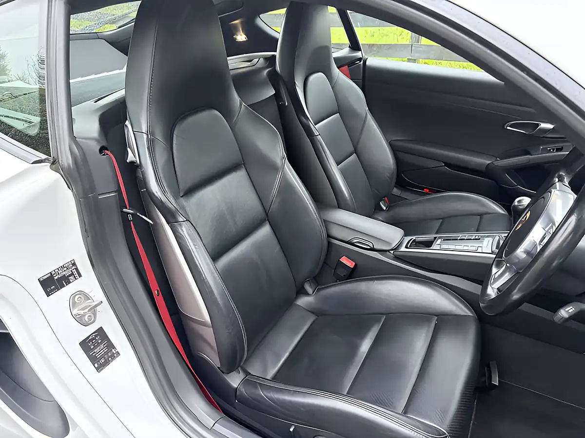 Used 2014 Porsche Cayman Carrera White - Interior and Exterior details 15