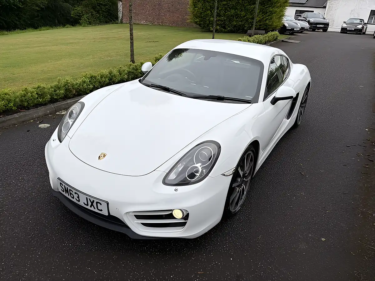 Used 2014 Porsche Cayman Carrera White - Interior and Exterior details 8