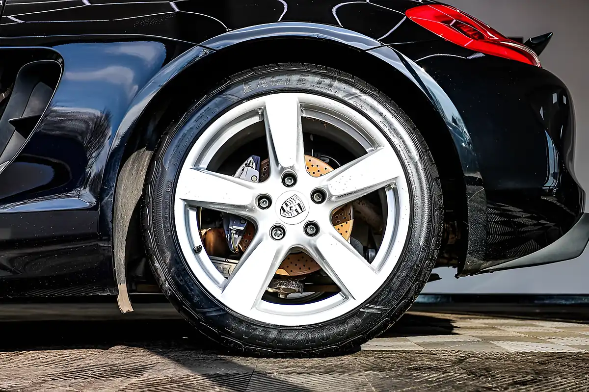 Used 2014 Porsche Cayman Coupe Black - Interior and Exterior details 15