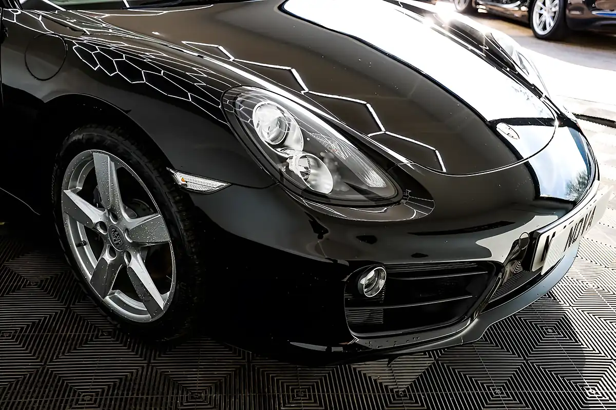 Used 2014 Porsche Cayman Coupe Black - Interior and Exterior details 17