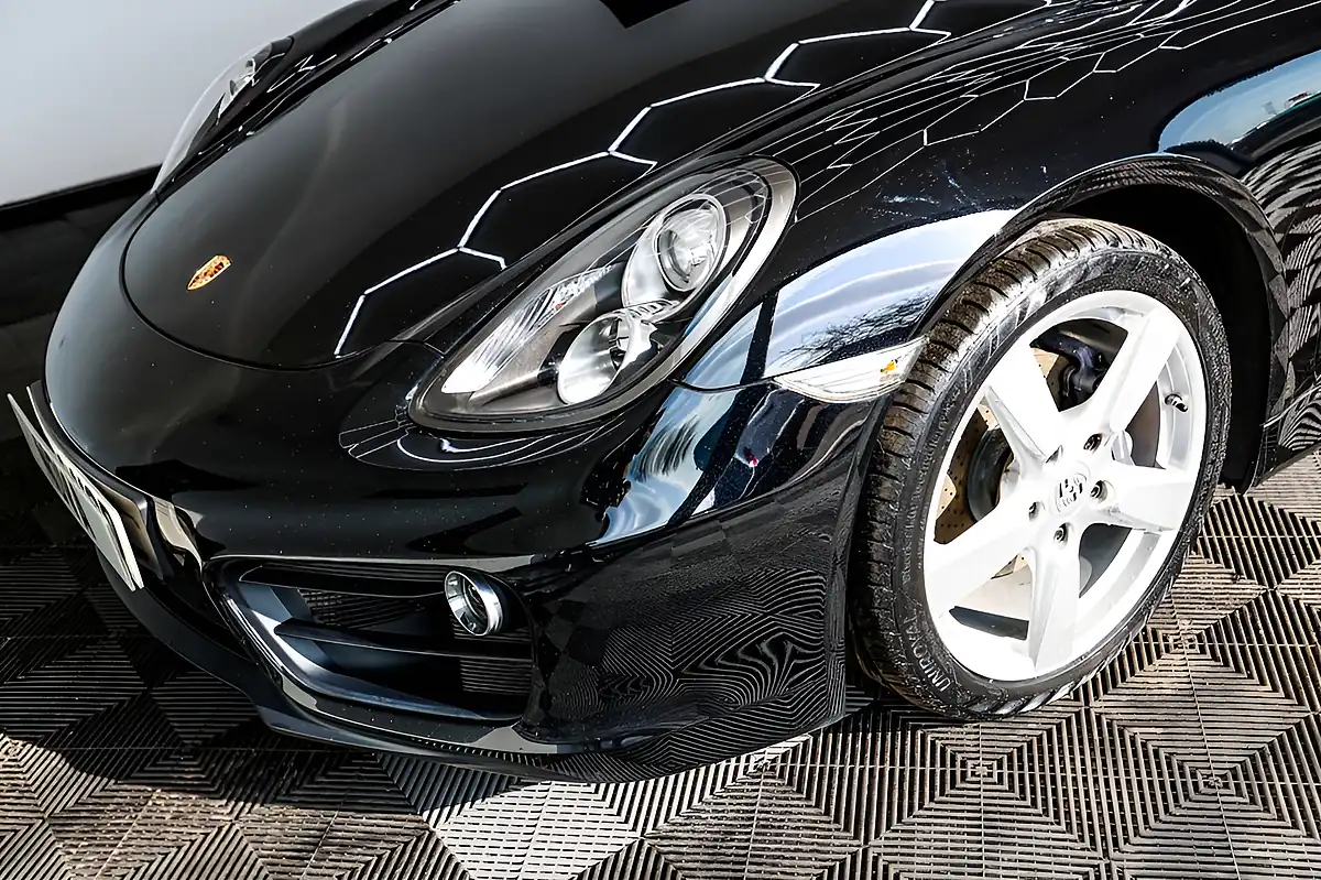 Used 2014 Porsche Cayman Coupe Black - Interior and Exterior details 18