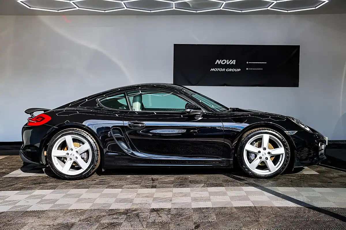 Used 2014 Porsche Cayman Coupe Black - Interior and Exterior details 5