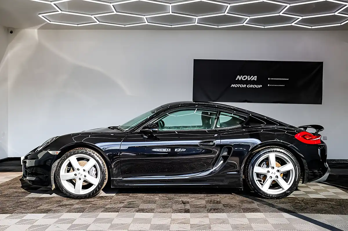 Used 2014 Porsche Cayman Coupe Black - Interior and Exterior details 6