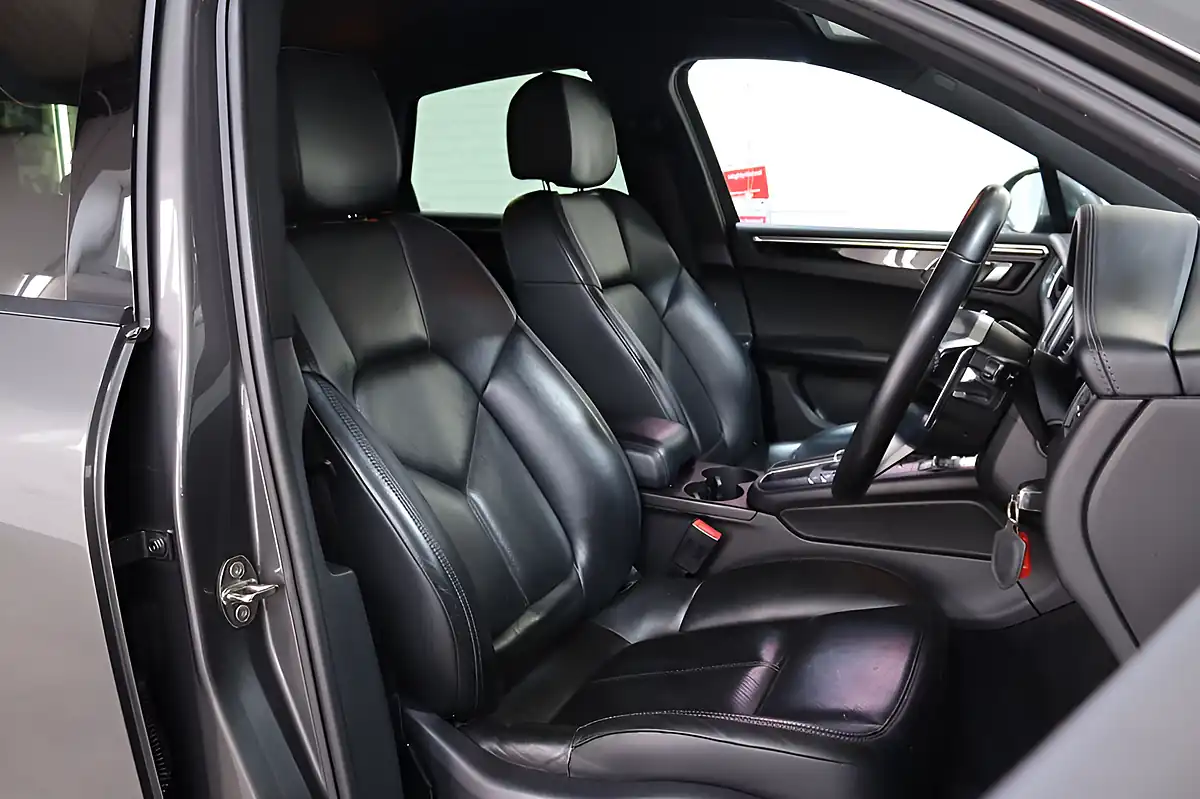 Used 2014 Porsche Macan S Agate Grey - Interior and Exterior details 12