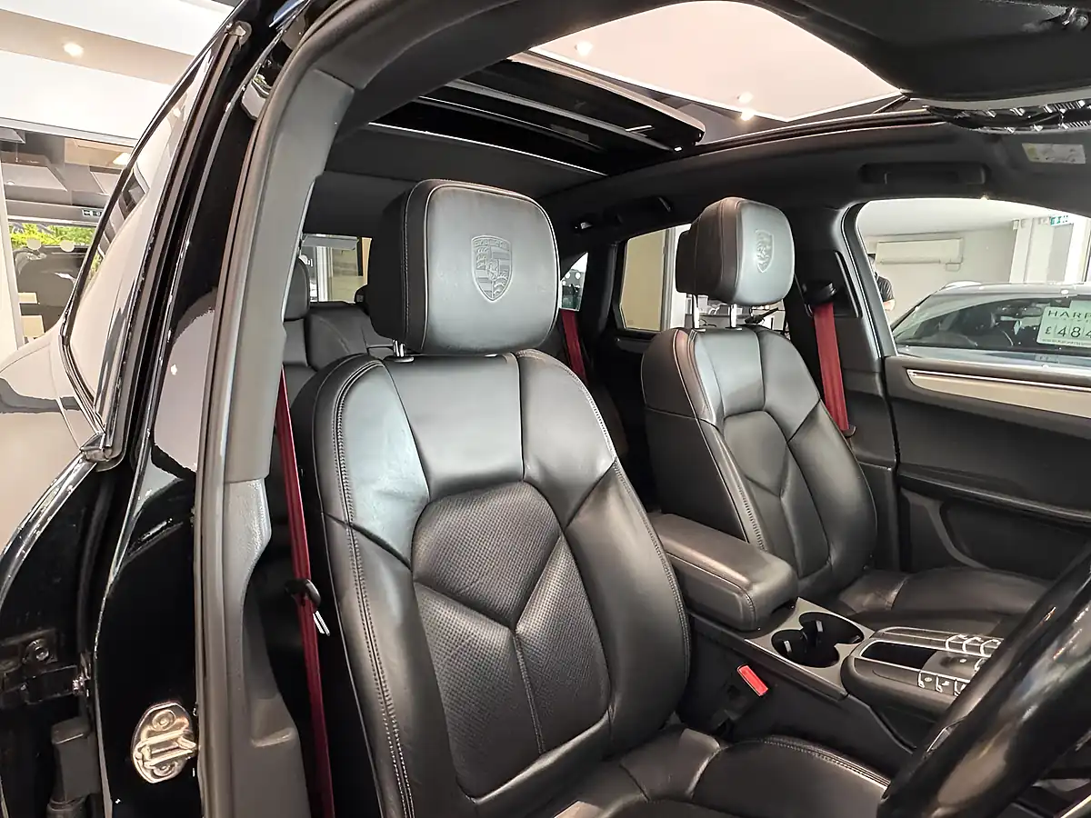 Used 2014 Porsche Macan S Black - Interior and Exterior details 12