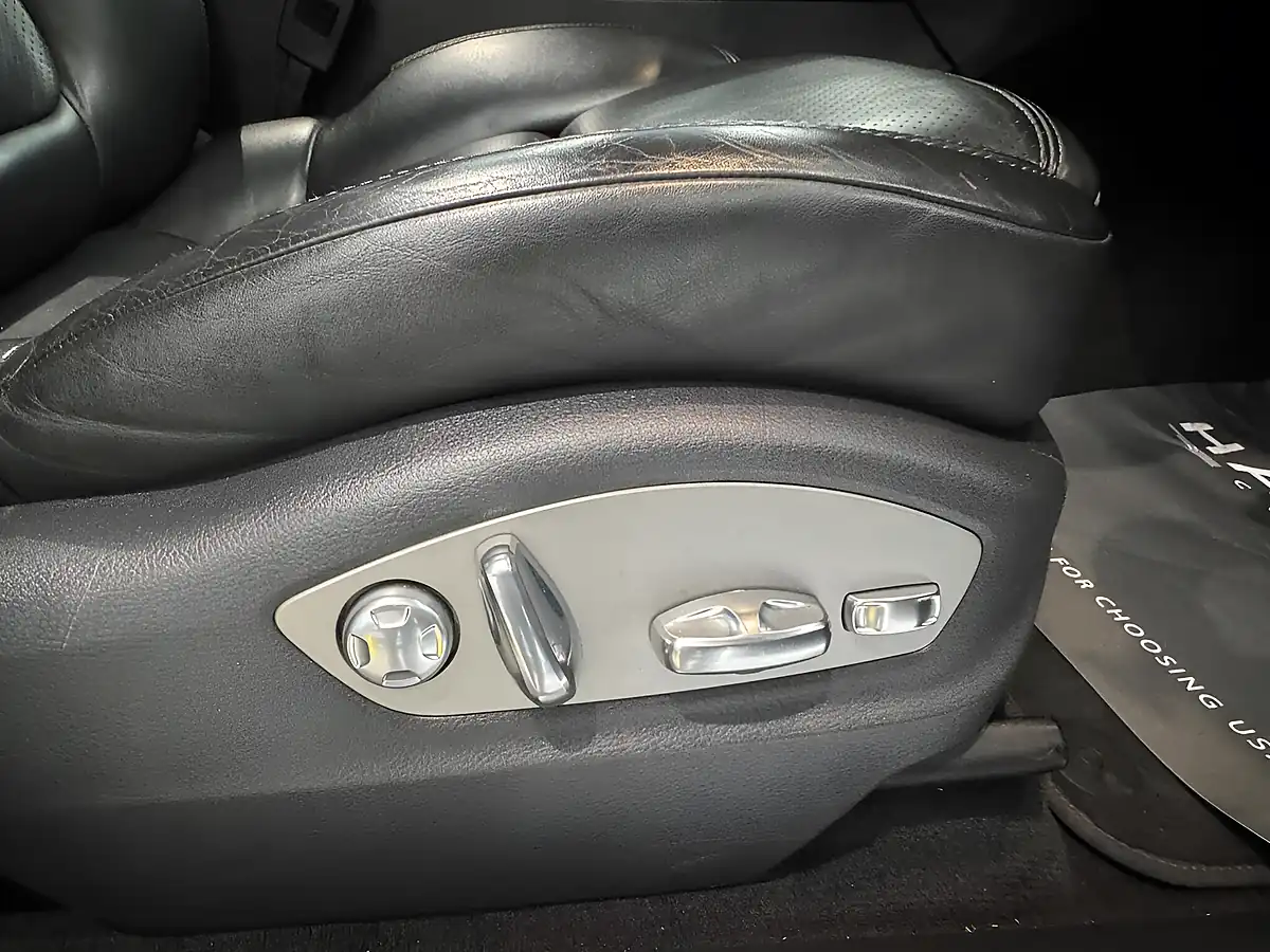 Used 2014 Porsche Macan S Black - Interior and Exterior details 14