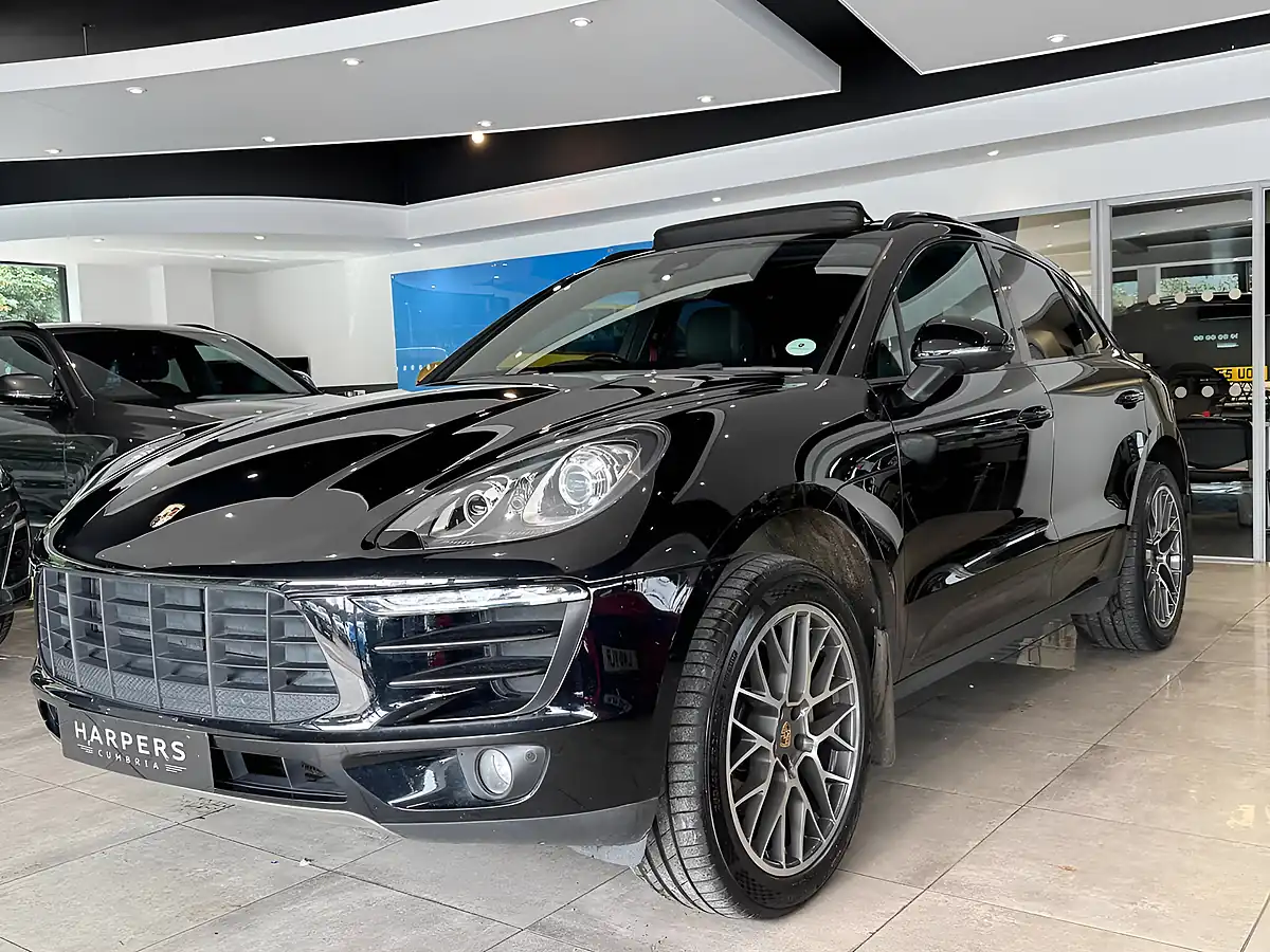 Used 2014 Porsche Macan S Black - Interior and Exterior details 3