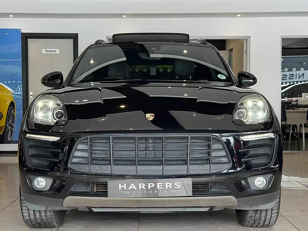 Used 2014 Porsche Macan S Black - Interior and Exterior details 4