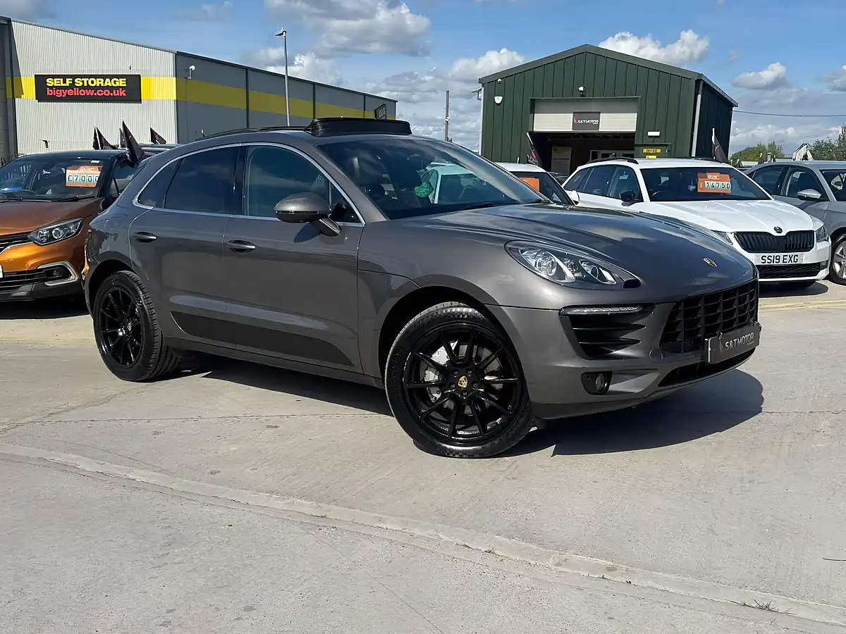 Used 2014 Porsche Macan S Grey - Interior and Exterior details 2