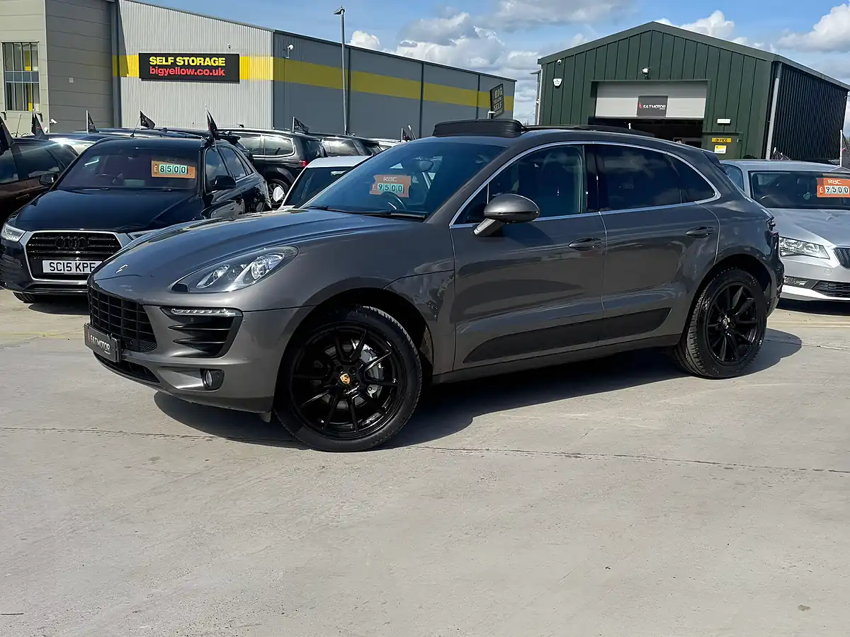 Used 2014 Porsche Macan S Grey - Interior and Exterior details 4