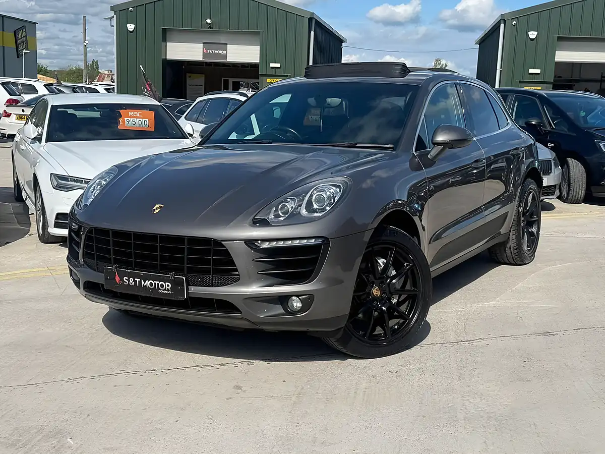 Used 2014 Porsche Macan S Grey - Interior and Exterior details 6