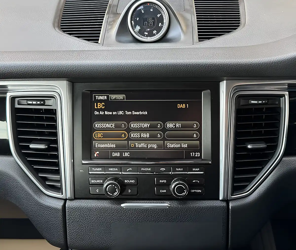 Used 2014 Porsche Macan S Grey - Interior and Exterior details 15