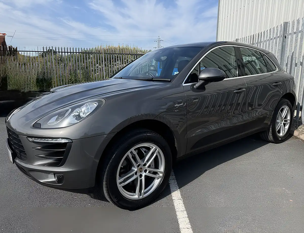 Used 2014 Porsche Macan S Grey - Interior and Exterior details 2