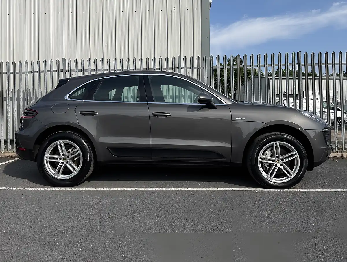 Used 2014 Porsche Macan S Grey - Interior and Exterior details 7
