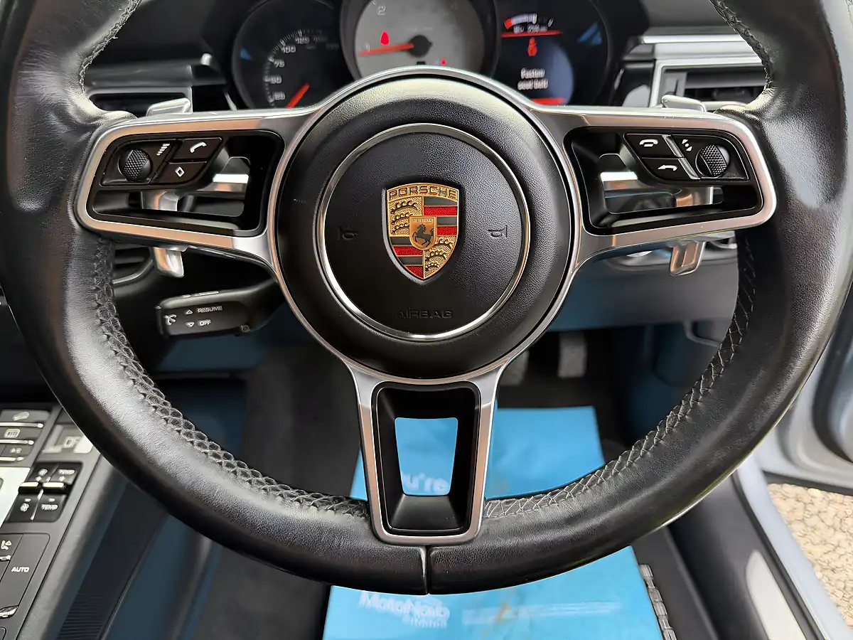 Used 2014 Porsche Macan S Silver - Interior and Exterior details 14