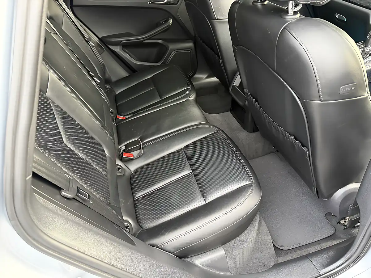 Used 2014 Porsche Macan S Silver - Interior and Exterior details 19