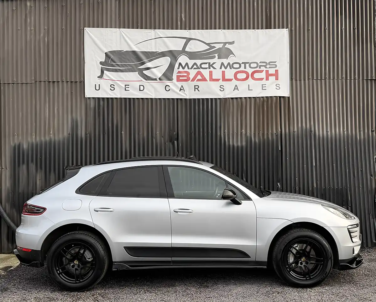 Used 2014 Porsche Macan S Silver - Interior and Exterior details 4
