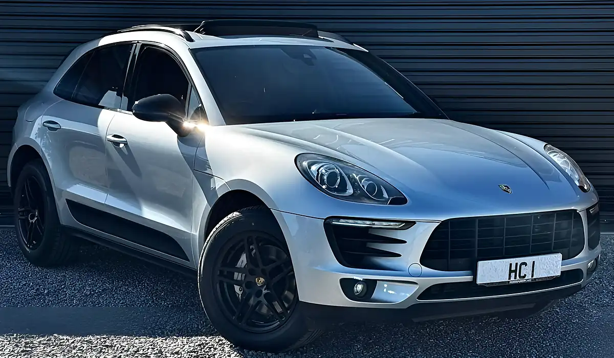 Used 2014 Porsche Macan S Silver - Front View