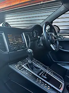 Used 2014 Porsche Macan S Silver - Interior and Exterior details 8