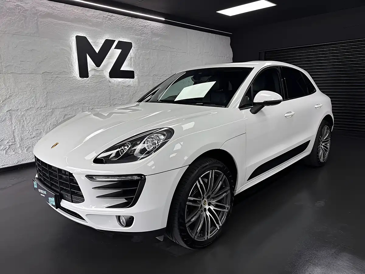 Used 2014 Porsche Macan S White - Interior and Exterior details 13
