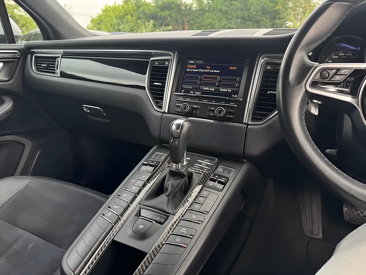 Used 2014 Porsche Macan S White - Interior and Exterior details 13