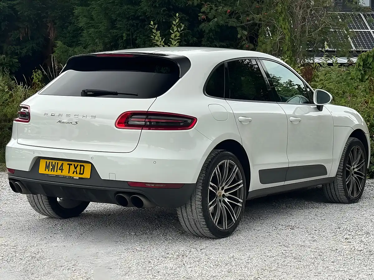 Used 2014 Porsche Macan S White - Interior and Exterior details 9