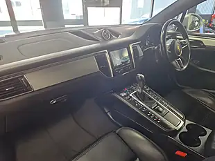 Used 2014 Porsche Macan Turbo Silver - Interior and Exterior details 18