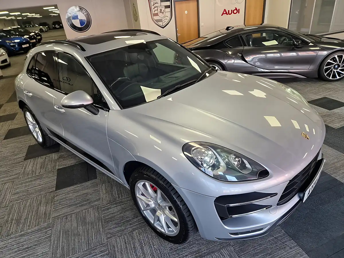 Used 2014 Porsche Macan Turbo Silver - Interior and Exterior details 20