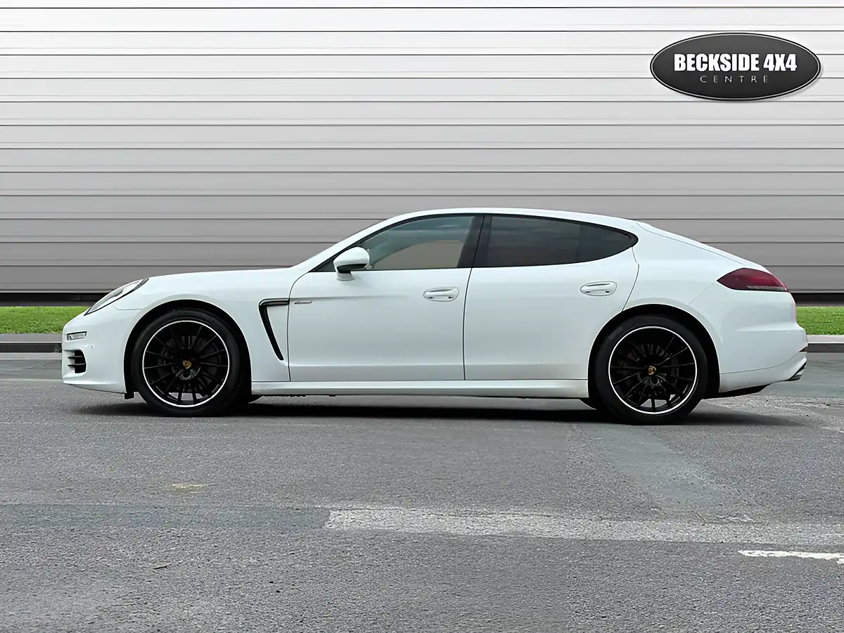 Used 2014 Porsche Panamera Panamera White - Interior and Exterior details 6