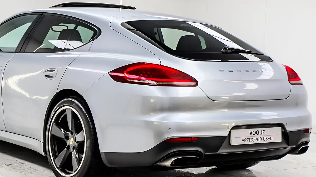 Used 2014 Porsche Panamera Silver - Interior and Exterior details 13