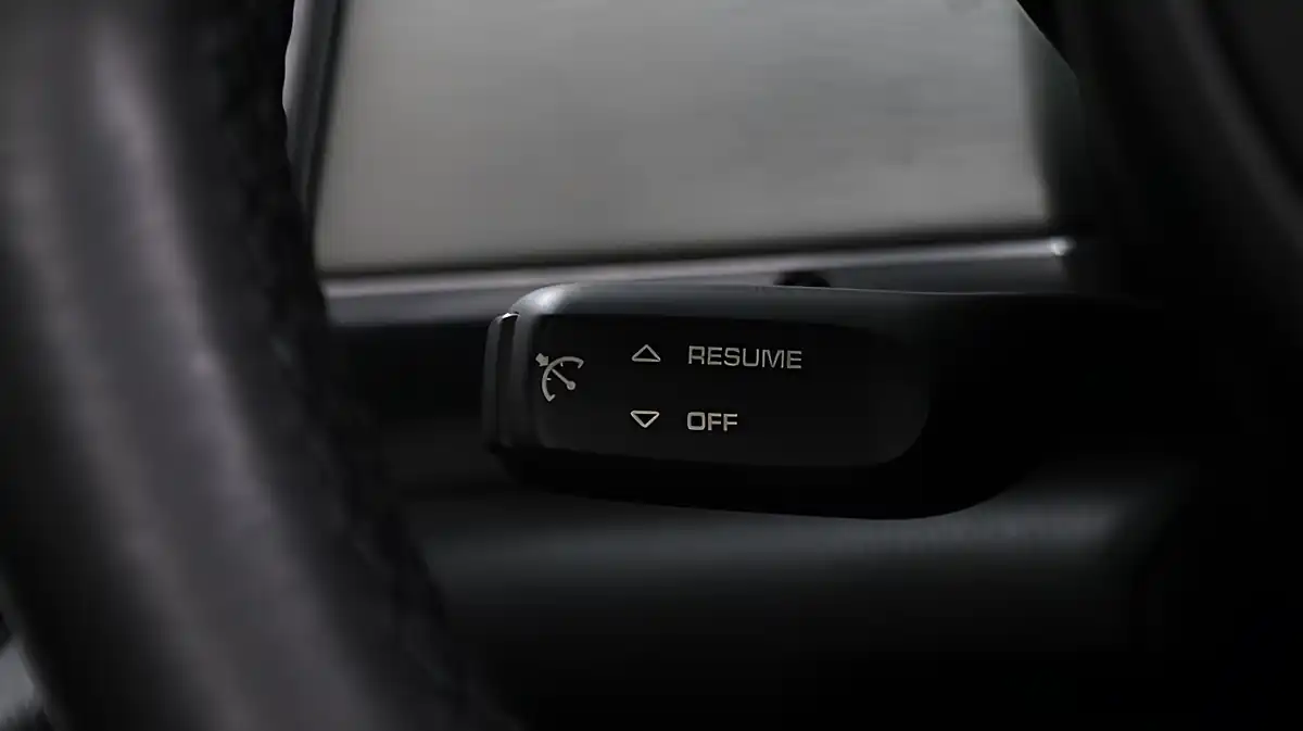 Used 2014 Porsche Panamera Silver - Interior and Exterior details 17