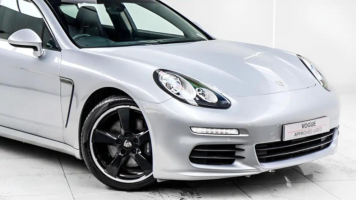 Used 2014 Porsche Panamera Silver - Interior and Exterior details 4