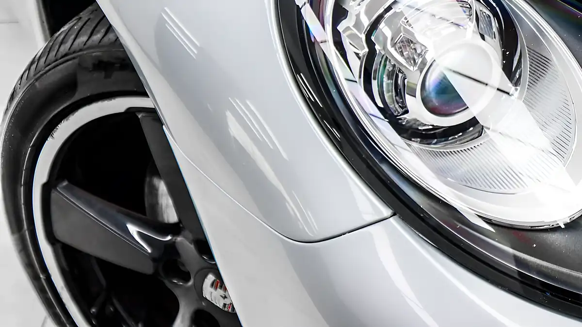 Used 2014 Porsche Panamera Silver - Interior and Exterior details 6