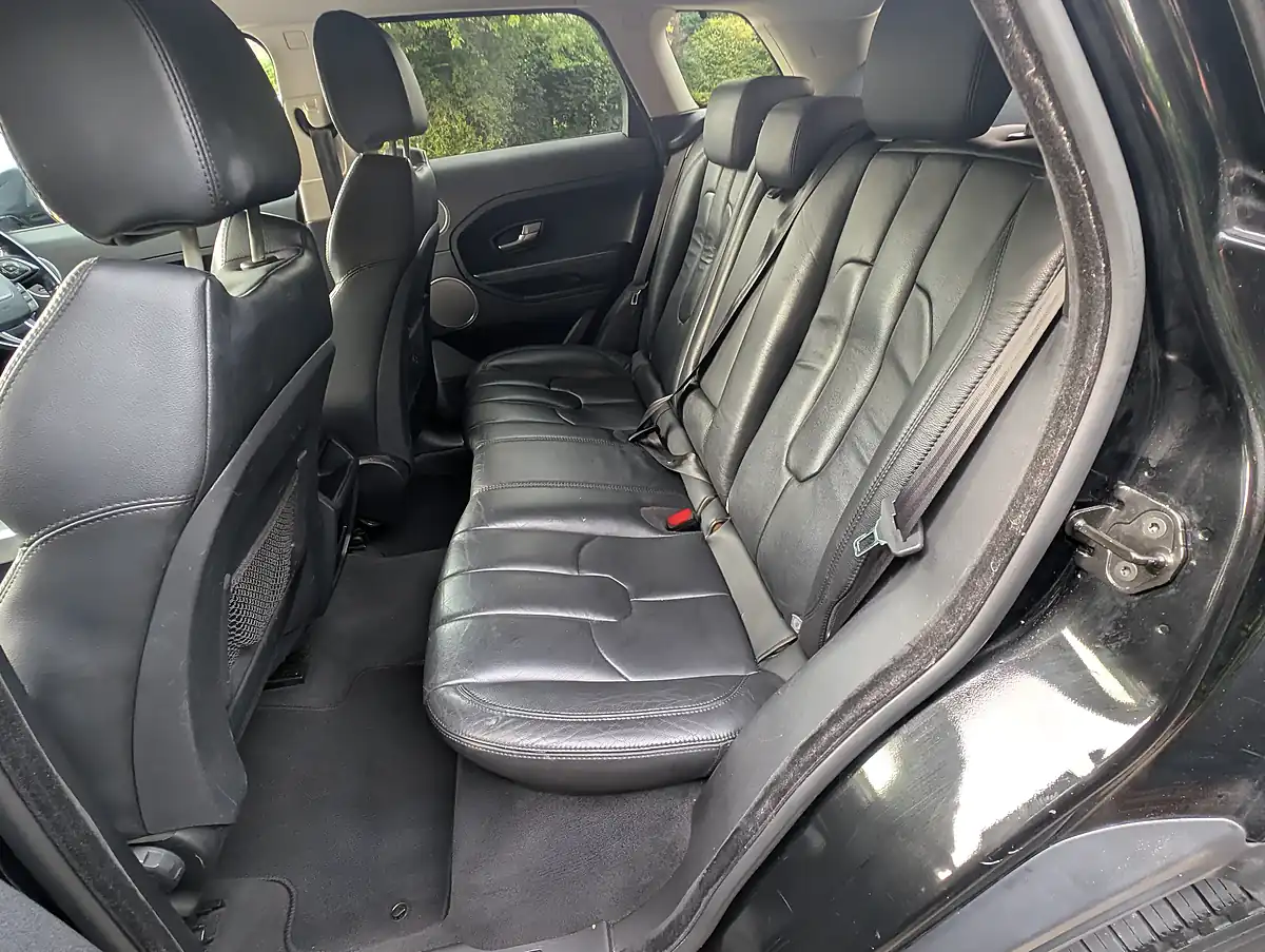 Used 2014 Range Rover Evoque Pure Pearl Black - Interior and Exterior details 11
