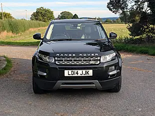 Used 2014 Range Rover Evoque Pure Pearl Black - Interior and Exterior details 3