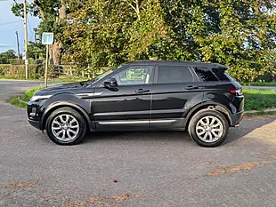 Used 2014 Range Rover Evoque Pure Pearl Black - Interior and Exterior details 5