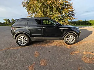 Used 2014 Range Rover Evoque Pure Pearl Black - Interior and Exterior details 8