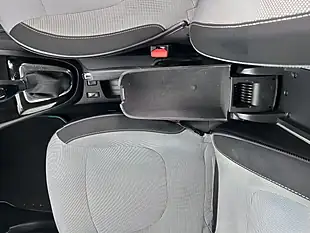 Used 2014 Renault Captur Blue - Interior and Exterior details 12